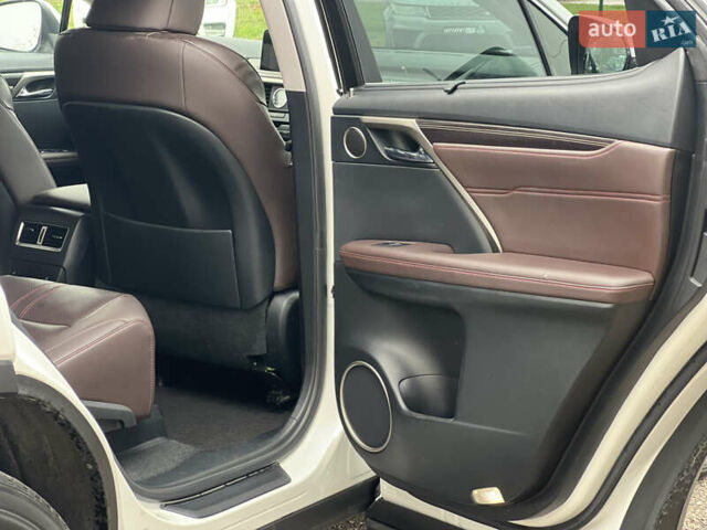 Белый Лексус РХ, объемом двигателя 3.46 л и пробегом 61 тыс. км за 55500 $, фото 37 на Automoto.ua