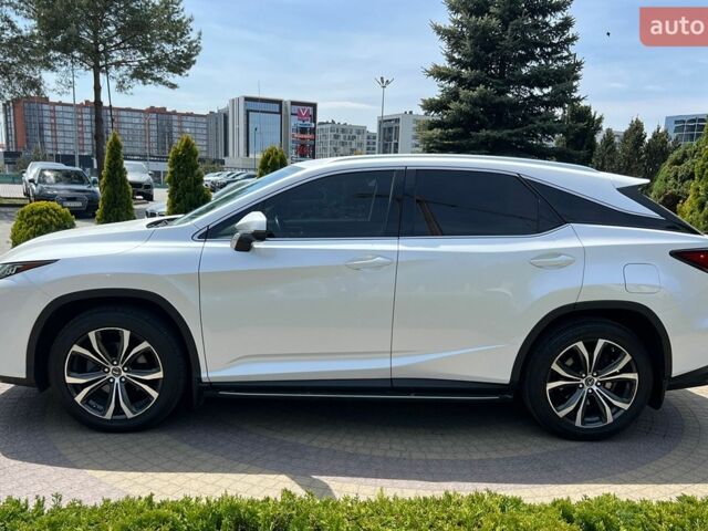 Белый Лексус РХ, объемом двигателя 2 л и пробегом 72 тыс. км за 44900 $, фото 4 на Automoto.ua