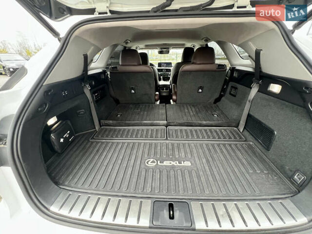 Білий Лексус РХ, об'ємом двигуна 3.46 л та пробігом 61 тис. км за 52000 $, фото 42 на Automoto.ua