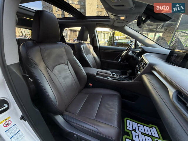 Білий Лексус РХ, об'ємом двигуна 2 л та пробігом 157 тис. км за 33000 $, фото 33 на Automoto.ua