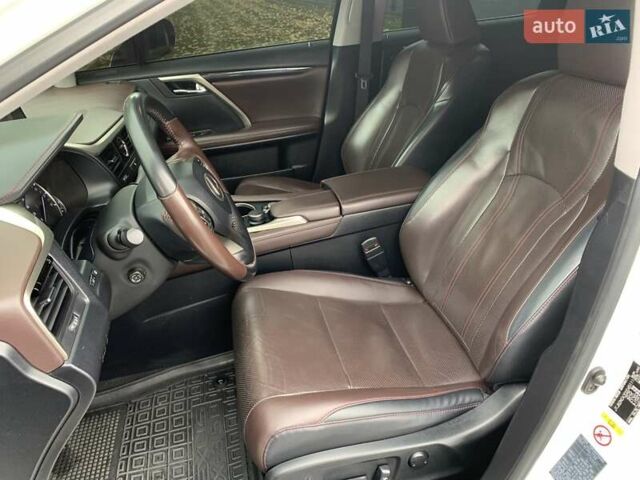 Лексус РХ 2019 у Дніпро (Дніпропетровську) на Automoto.ua Білий Лексус РХ, об'ємом двигуна 3.46 л та пробігом 122 тис. км за 38999 $, фото 36 на Automoto.ua