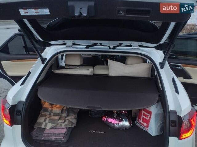 Білий Лексус РХ, об'ємом двигуна 3.46 л та пробігом 140 тис. км за 43500 $, фото 7 на Automoto.ua