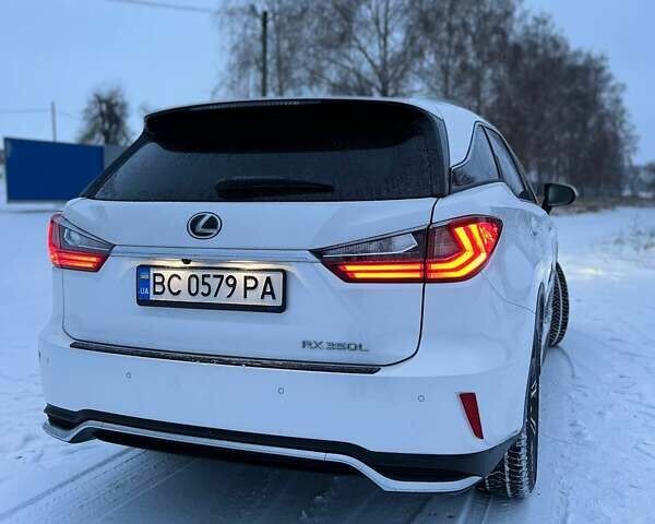 Белый Лексус РХ, объемом двигателя 3.5 л и пробегом 48 тыс. км за 41999 $, фото 12 на Automoto.ua