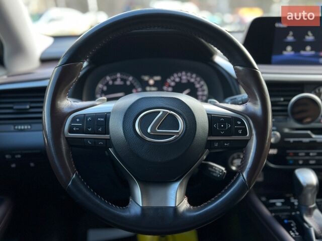 Белый Лексус РХ, объемом двигателя 2 л и пробегом 70 тыс. км за 47900 $, фото 13 на Automoto.ua