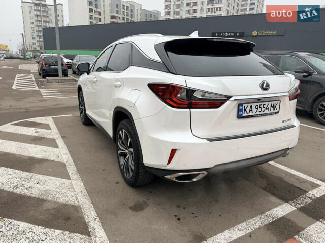 Белый Лексус РХ, объемом двигателя 3.46 л и пробегом 70 тыс. км за 36000 $, фото 4 на Automoto.ua
