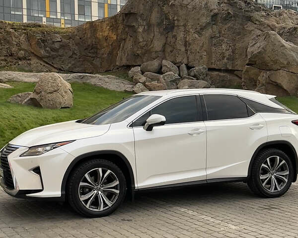 Белый Лексус РХ, объемом двигателя 2 л и пробегом 68 тыс. км за 39500 $, фото 10 на Automoto.ua