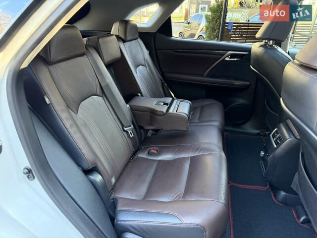 Білий Лексус РХ, об'ємом двигуна 2 л та пробігом 157 тис. км за 33000 $, фото 40 на Automoto.ua
