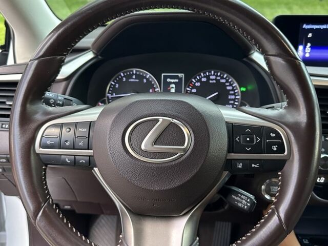 Лексус РХ 2019 в Днепре (Днепропетровске) на Automoto.ua Белый Лексус РХ, объемом двигателя 2 л и пробегом 68 тыс. км за 39500 $, фото 2 на Automoto.ua