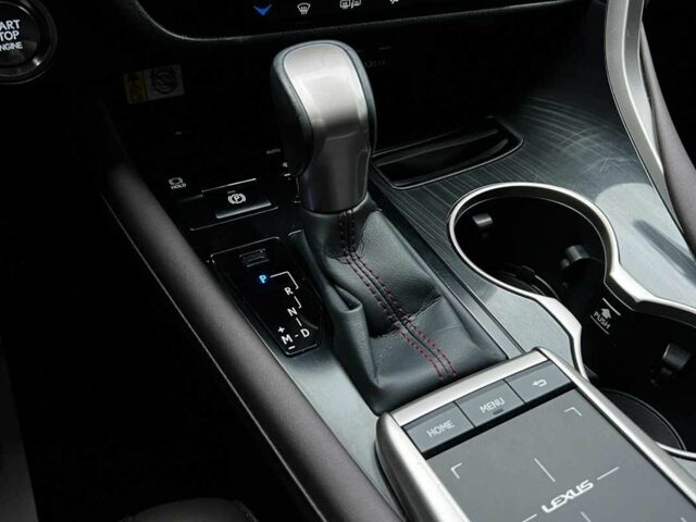 Белый Лексус РХ, объемом двигателя 2 л и пробегом 72 тыс. км за 46900 $, фото 16 на Automoto.ua