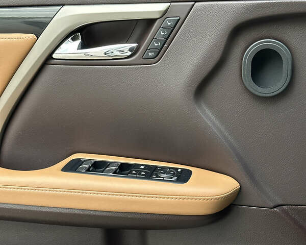 Белый Лексус РХ, объемом двигателя 2 л и пробегом 68 тыс. км за 39500 $, фото 5 на Automoto.ua