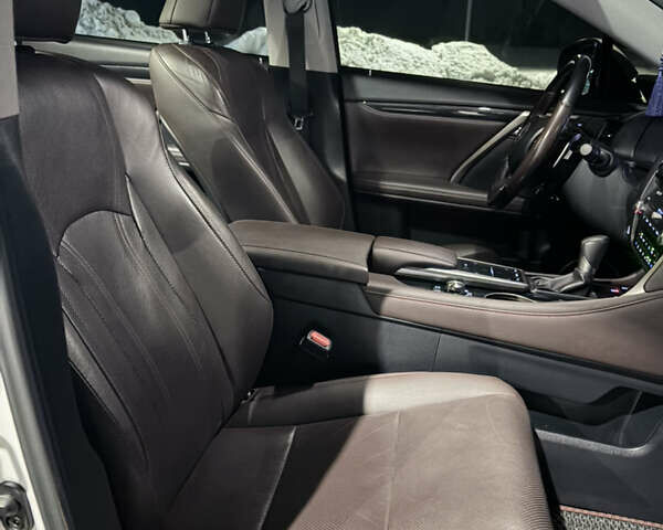 Белый Лексус РХ, объемом двигателя 3.46 л и пробегом 71 тыс. км за 53000 $, фото 14 на Automoto.ua