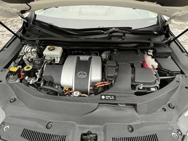 Лексус РХ 2019 у Софіївська Борщагівка на Automoto.ua Білий Лексус РХ, об'ємом двигуна 3.5 л та пробігом 77 тис. км за 44500 $, фото 8 на Automoto.ua