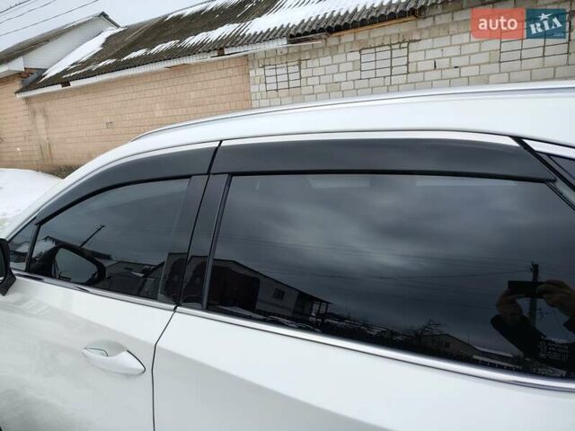 Белый Лексус РХ, объемом двигателя 2 л и пробегом 85 тыс. км за 43200 $, фото 9 на Automoto.ua