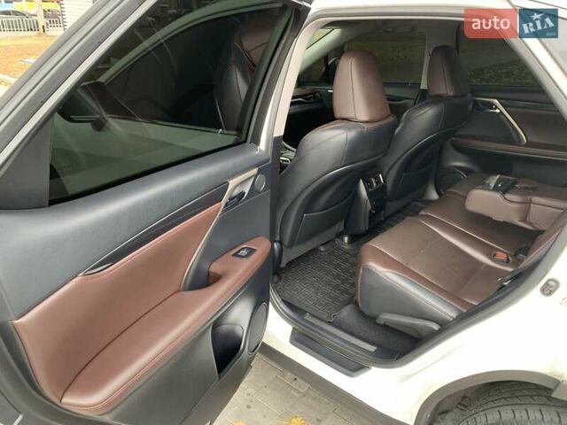 Лексус РХ 2019 у Дніпро (Дніпропетровську) на Automoto.ua Білий Лексус РХ, об'ємом двигуна 3.46 л та пробігом 122 тис. км за 38999 $, фото 38 на Automoto.ua