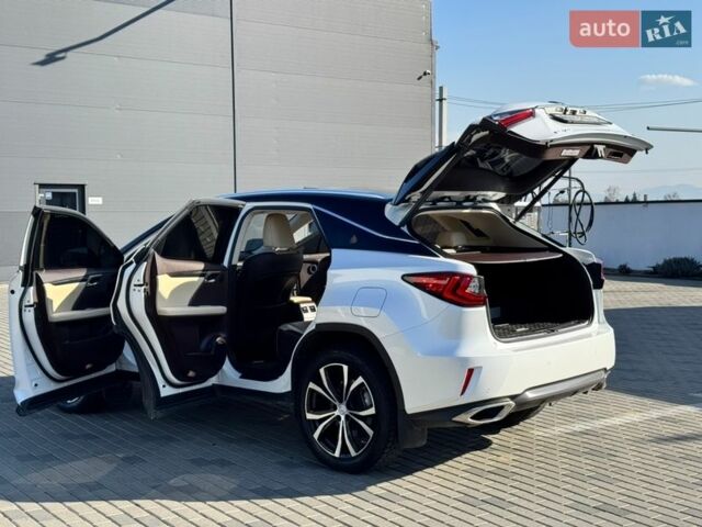 Белый Лексус РХ, объемом двигателя 2 л и пробегом 48 тыс. км за 43000 $, фото 9 на Automoto.ua