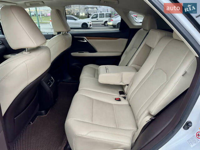 Белый Лексус РХ, объемом двигателя 3.5 л и пробегом 89 тыс. км за 39500 $, фото 45 на Automoto.ua