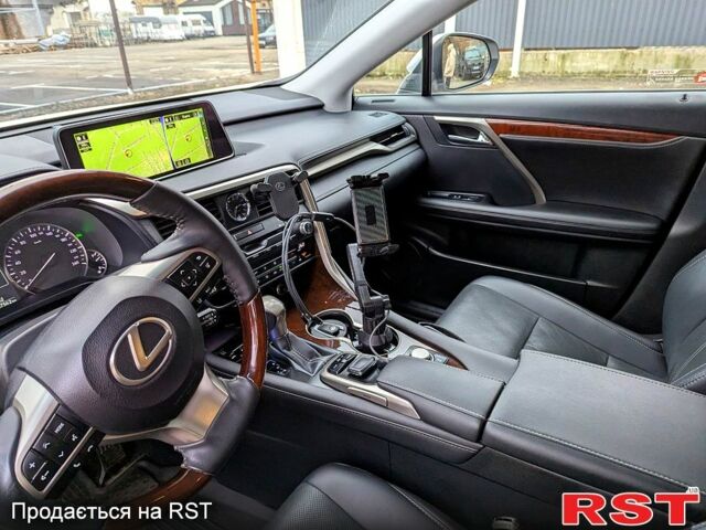 Белый Лексус РХ, объемом двигателя 3.5 л и пробегом 57 тыс. км за 42200 $, фото 10 на Automoto.ua