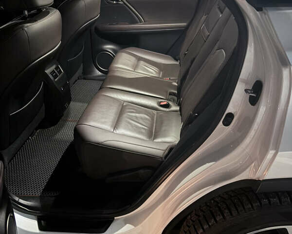 Белый Лексус РХ, объемом двигателя 3.46 л и пробегом 71 тыс. км за 53000 $, фото 16 на Automoto.ua