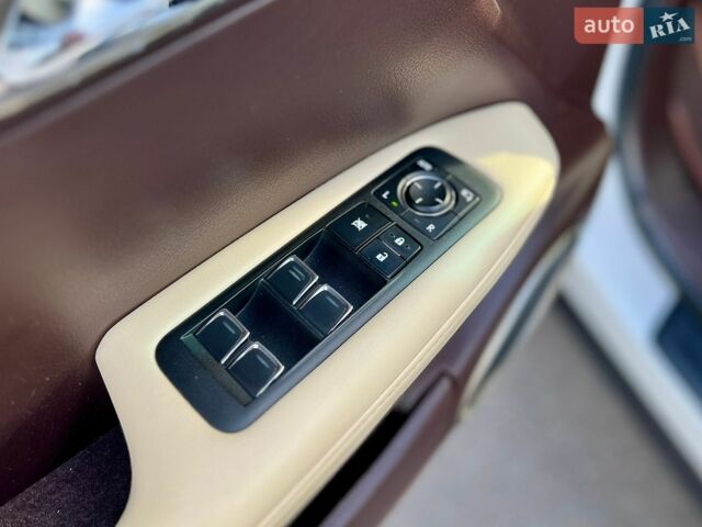 Белый Лексус РХ, объемом двигателя 3.46 л и пробегом 189 тыс. км за 33999 $, фото 19 на Automoto.ua