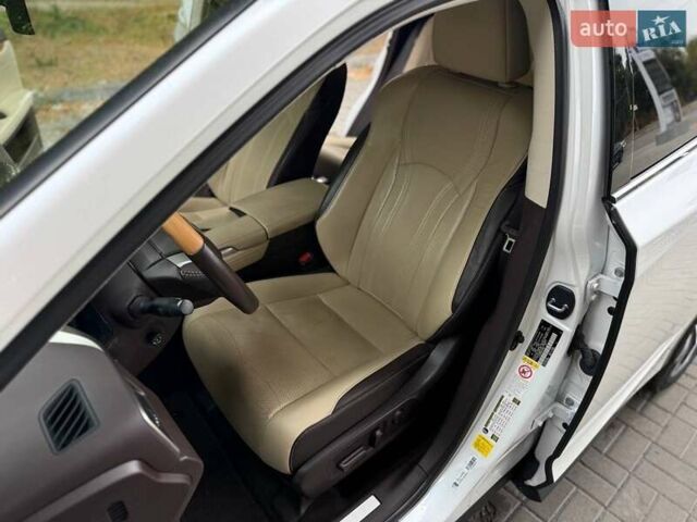 Білий Лексус РХ, об'ємом двигуна 3.46 л та пробігом 87 тис. км за 37000 $, фото 15 на Automoto.ua