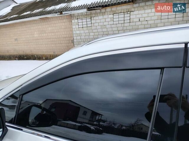 Белый Лексус РХ, объемом двигателя 2 л и пробегом 85 тыс. км за 43200 $, фото 8 на Automoto.ua