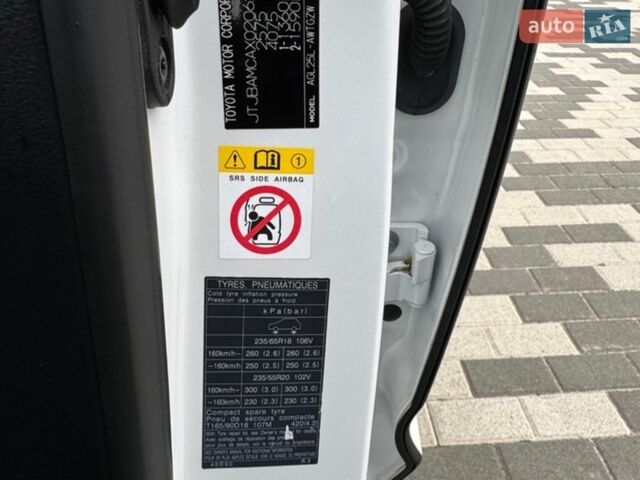 Белый Лексус РХ, объемом двигателя 2 л и пробегом 134 тыс. км за 40000 $, фото 7 на Automoto.ua