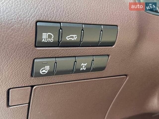 Белый Лексус РХ, объемом двигателя 2 л и пробегом 78 тыс. км за 43500 $, фото 10 на Automoto.ua