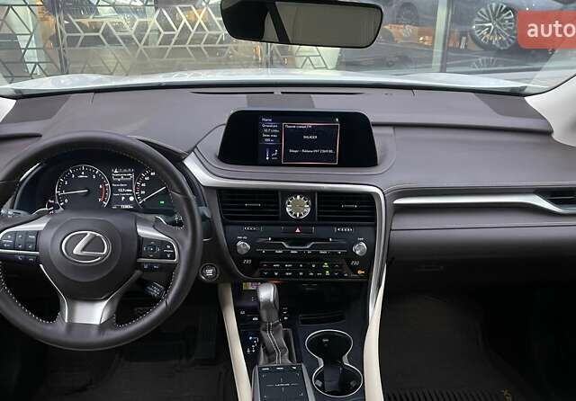 Білий Лексус РХ, об'ємом двигуна 2 л та пробігом 73 тис. км за 46042 $, фото 7 на Automoto.ua