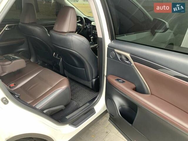 Лексус РХ 2019 у Дніпро (Дніпропетровську) на Automoto.ua Білий Лексус РХ, об'ємом двигуна 3.46 л та пробігом 122 тис. км за 38999 $, фото 51 на Automoto.ua