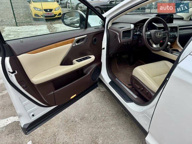 Белый Лексус РХ, объемом двигателя 3.5 л и пробегом 89 тыс. км за 39500 $, фото 8 на Automoto.ua