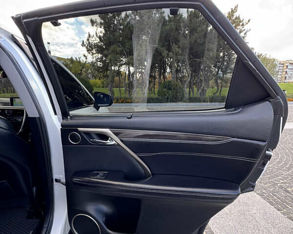 Білий Лексус РХ, об'ємом двигуна 3.46 л та пробігом 60 тис. км за 42000 $, фото 18 на Automoto.ua