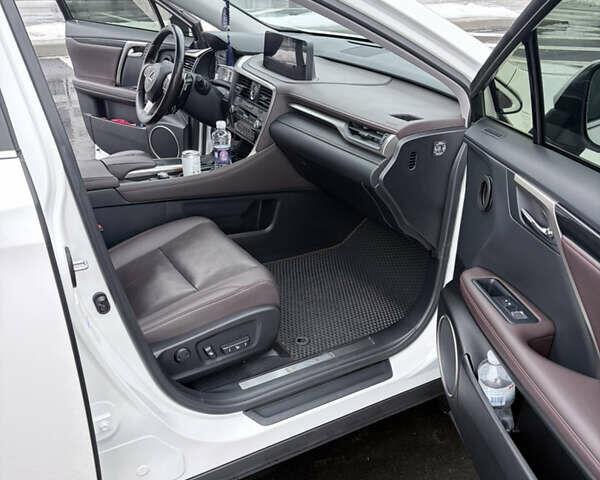 Белый Лексус РХ, объемом двигателя 3.46 л и пробегом 71 тыс. км за 53000 $, фото 26 на Automoto.ua