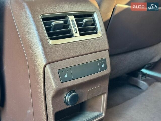 Белый Лексус РХ, объемом двигателя 2 л и пробегом 48 тыс. км за 43000 $, фото 17 на Automoto.ua