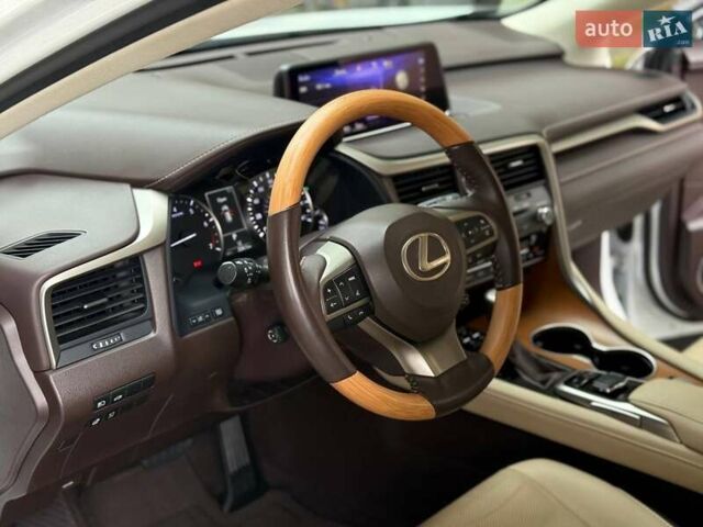 Білий Лексус РХ, об'ємом двигуна 3.46 л та пробігом 87 тис. км за 37000 $, фото 14 на Automoto.ua