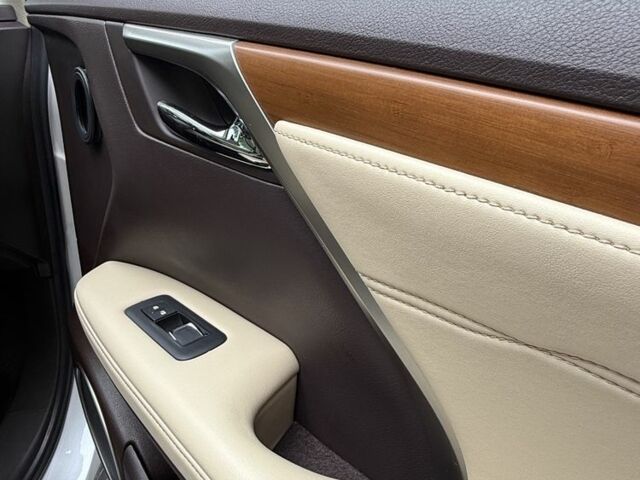 Лексус РХ 2019 у Софіївська Борщагівка на Automoto.ua Білий Лексус РХ, об'ємом двигуна 3.5 л та пробігом 77 тис. км за 44500 $, фото 13 на Automoto.ua