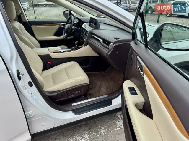 Белый Лексус РХ, объемом двигателя 3.5 л и пробегом 89 тыс. км за 39500 $, фото 53 на Automoto.ua