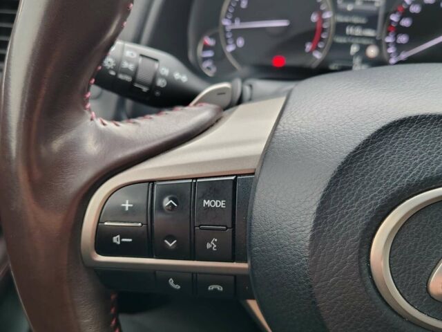 Белый Лексус РХ, объемом двигателя 2 л и пробегом 90 тыс. км за 42200 $, фото 18 на Automoto.ua