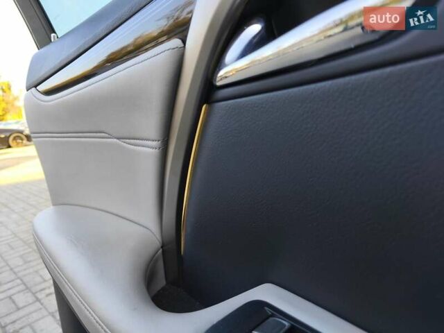 Білий Лексус РХ, об'ємом двигуна 3.46 л та пробігом 26 тис. км за 44800 $, фото 24 на Automoto.ua