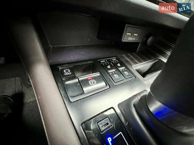 Белый Лексус РХ, объемом двигателя 3.46 л и пробегом 61 тыс. км за 55500 $, фото 65 на Automoto.ua