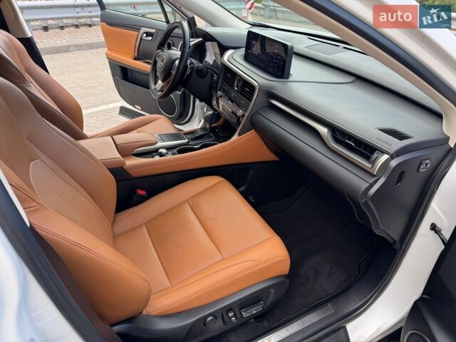 Білий Лексус РХ, об'ємом двигуна 3.46 л та пробігом 54 тис. км за 49000 $, фото 15 на Automoto.ua