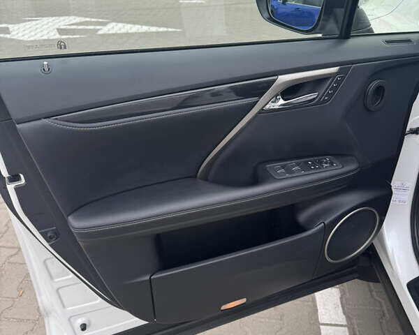 Лексус РХ 2020 у Києві на Automoto.ua Білий Лексус РХ, об'ємом двигуна 3.46 л та пробігом 150 тис. км за 39000 $, фото 12 на Automoto.ua