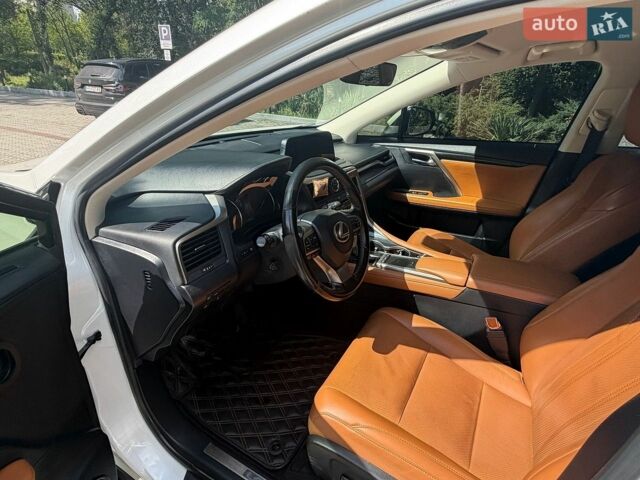 Білий Лексус РХ, об'ємом двигуна 2 л та пробігом 71 тис. км за 38999 $, фото 14 на Automoto.ua