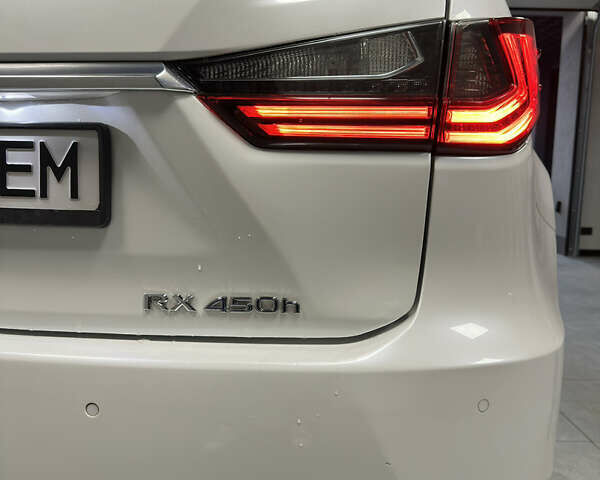 Белый Лексус РХ, объемом двигателя 3.5 л и пробегом 88 тыс. км за 43000 $, фото 11 на Automoto.ua