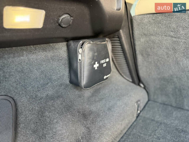 Белый Лексус РХ, объемом двигателя 3.5 л и пробегом 92 тыс. км за 37500 $, фото 63 на Automoto.ua