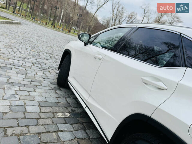 Белый Лексус РХ, объемом двигателя 3.46 л и пробегом 135 тыс. км за 44444 $, фото 114 на Automoto.ua