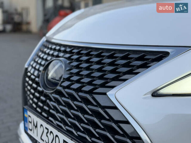 Белый Лексус РХ, объемом двигателя 3.5 л и пробегом 92 тыс. км за 37500 $, фото 6 на Automoto.ua