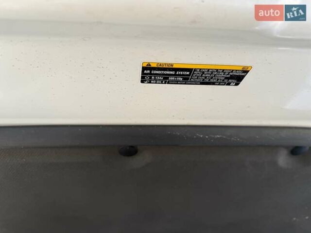 Белый Лексус РХ, объемом двигателя 2 л и пробегом 70 тыс. км за 41500 $, фото 29 на Automoto.ua