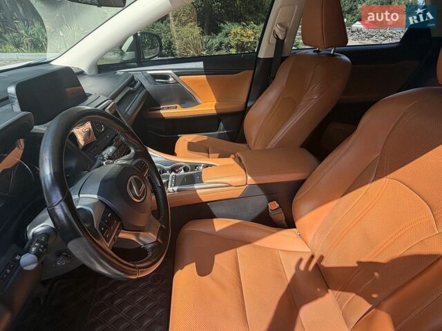 Білий Лексус РХ, об'ємом двигуна 2 л та пробігом 71 тис. км за 38999 $, фото 12 на Automoto.ua
