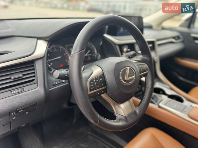 Белый Лексус РХ, объемом двигателя 2 л и пробегом 46 тыс. км за 46000 $, фото 19 на Automoto.ua
