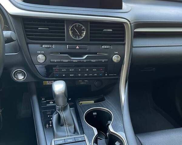 Лексус РХ 2020 в Киеве на Automoto.ua Белый Лексус РХ, объемом двигателя 2 л и пробегом 47 тыс. км за 45000 $, фото 2 на Automoto.ua